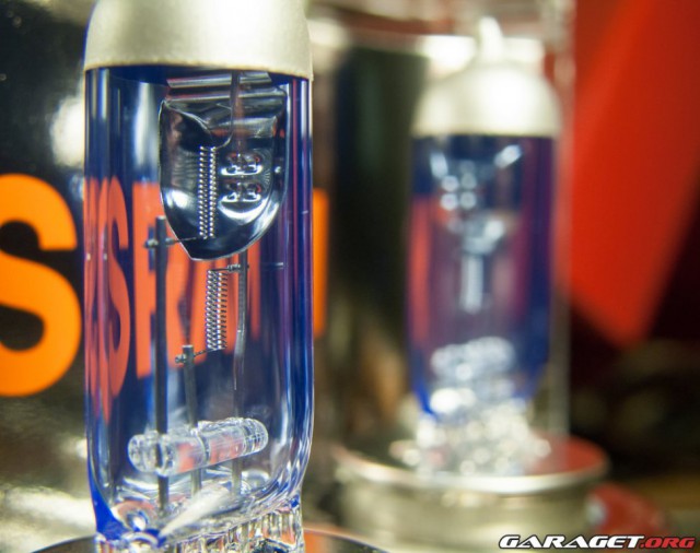 OSRAM Cool Blue Intense H4 12V 60-55W ljus upp till 4.200 Kelvin